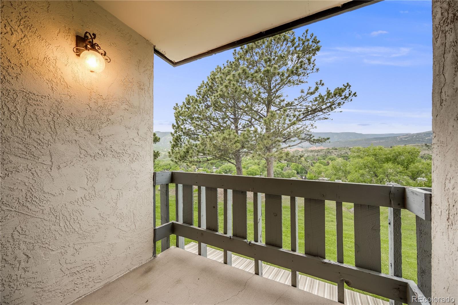 MLS Image #14 for 1062  fontmore road,colorado springs, Colorado