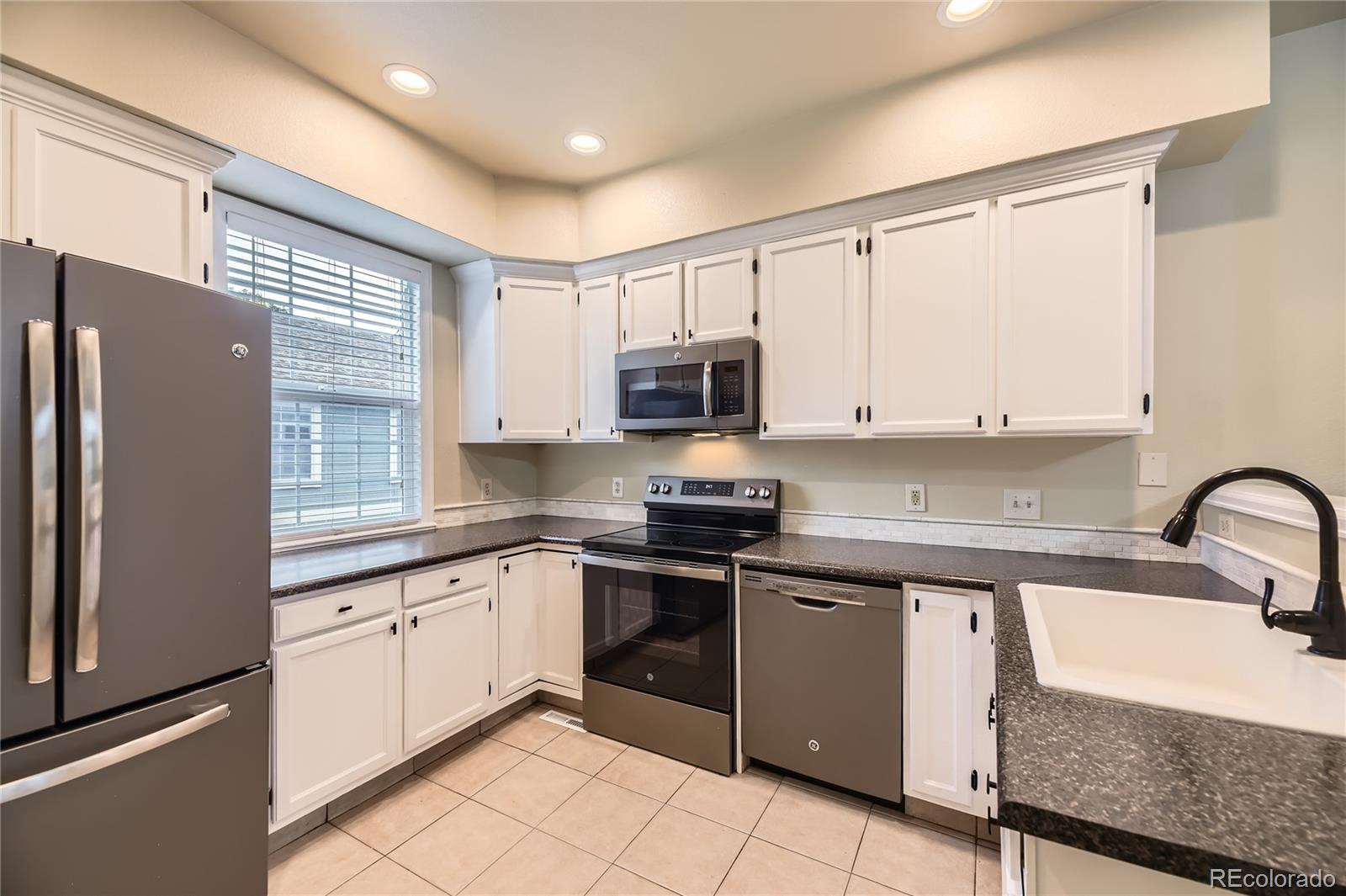 MLS Image #9 for 2902 w long circle,littleton, Colorado