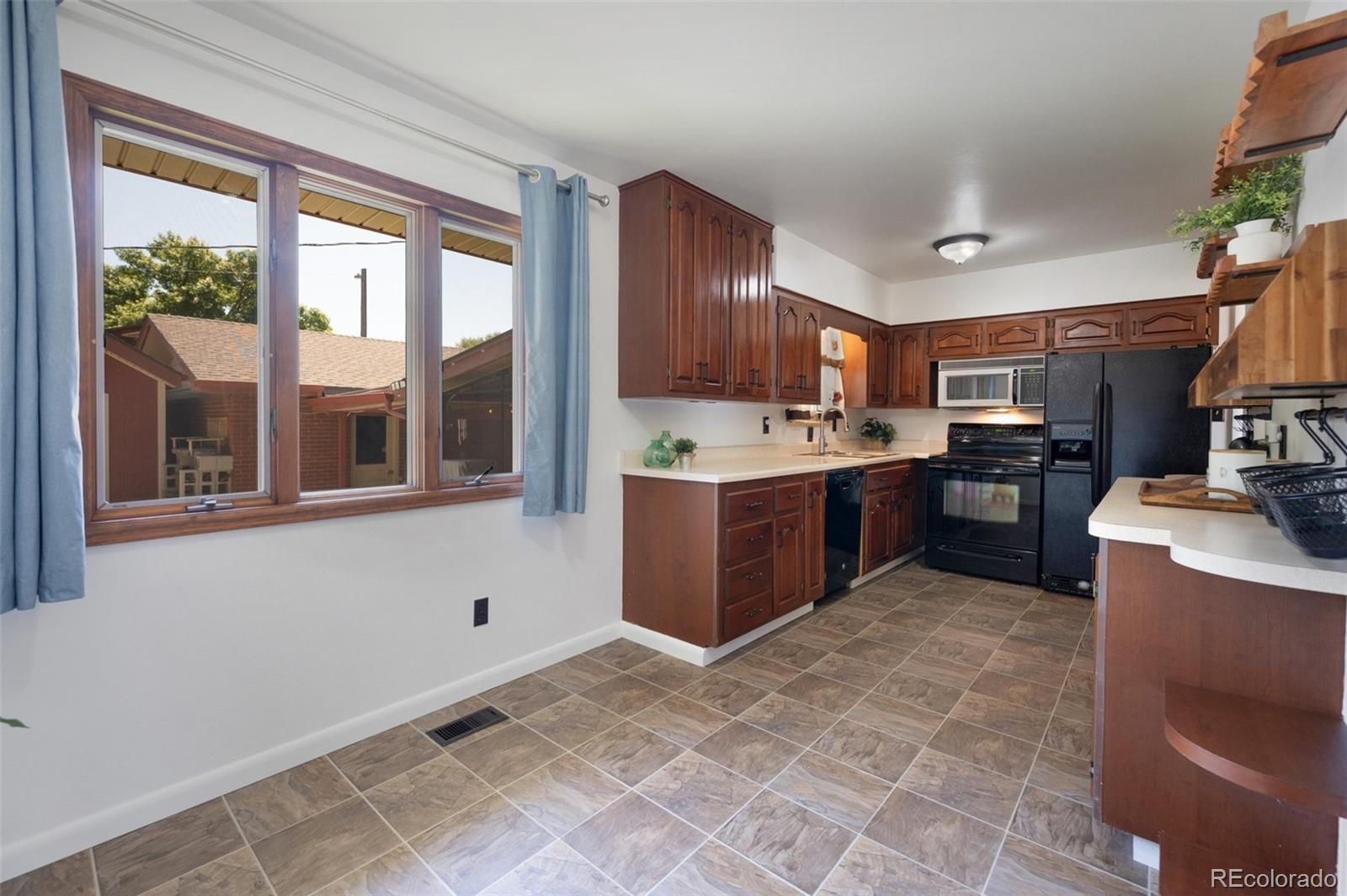 MLS Image #15 for 169  harvard street,colorado springs, Colorado