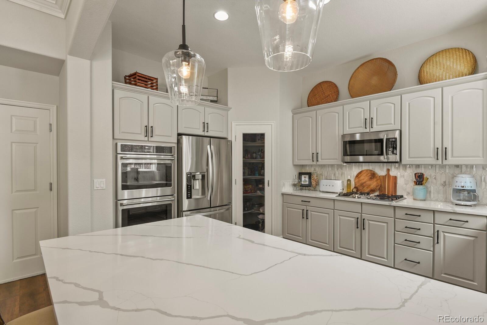 MLS Image #10 for 6471 s potomac court,englewood, Colorado