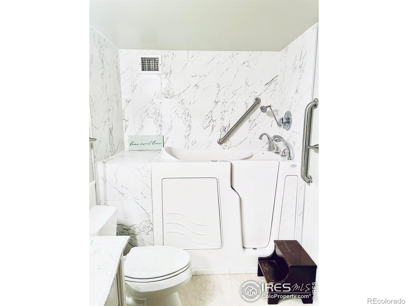MLS Image #10 for 14000 e linvale place,aurora, Colorado