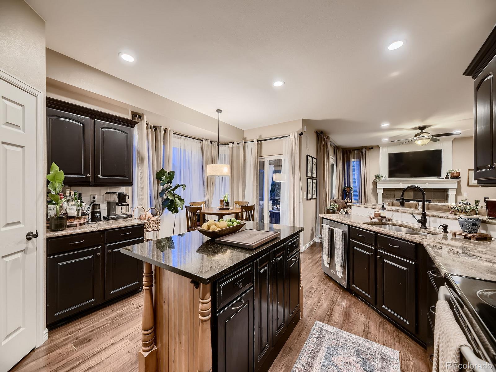 MLS Image #3 for 9412  burgundy circle,highlands ranch, Colorado