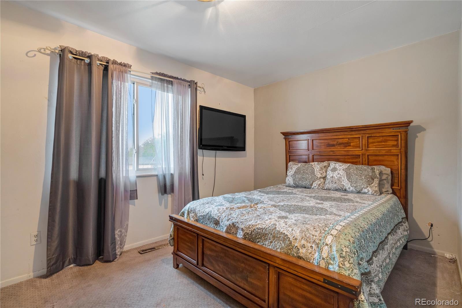 MLS Image #13 for 4345 s chamberlin ,colorado springs, Colorado