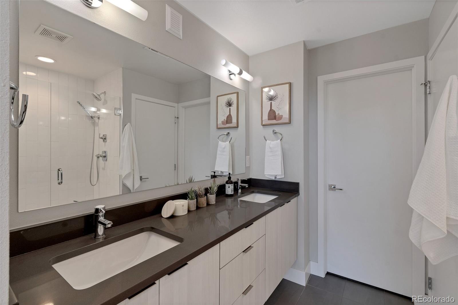 MLS Image #13 for 1534  irving street,denver, Colorado
