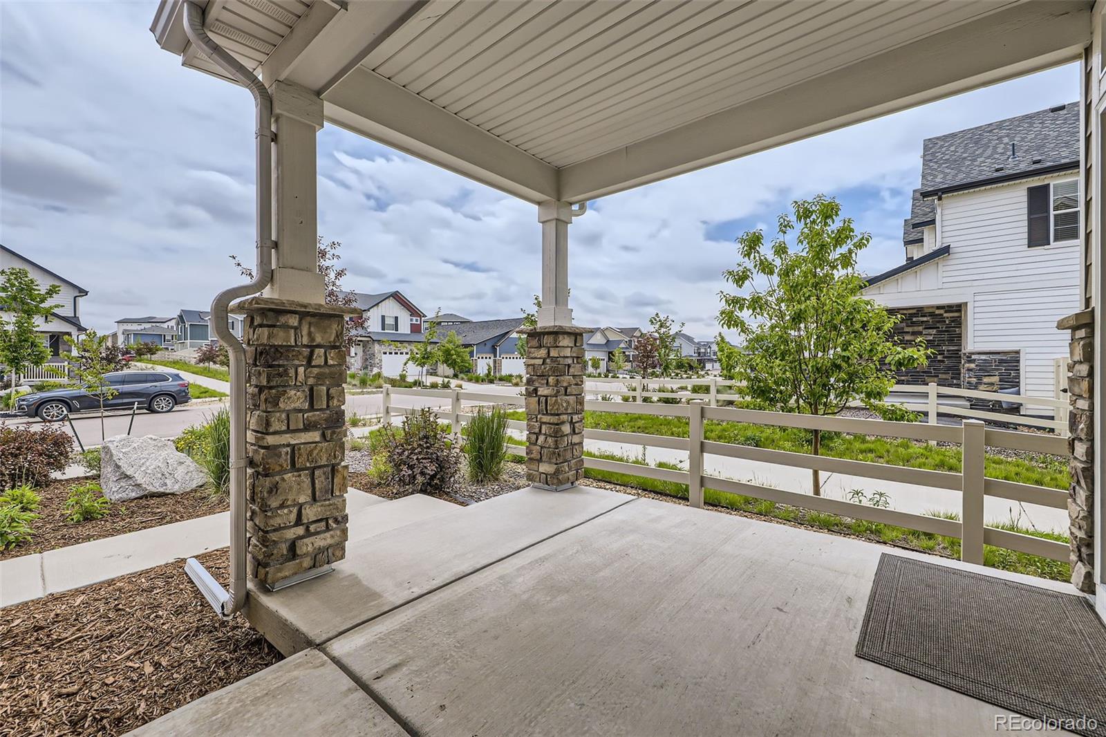 MLS Image #3 for 4433 n picadilly court,aurora, Colorado