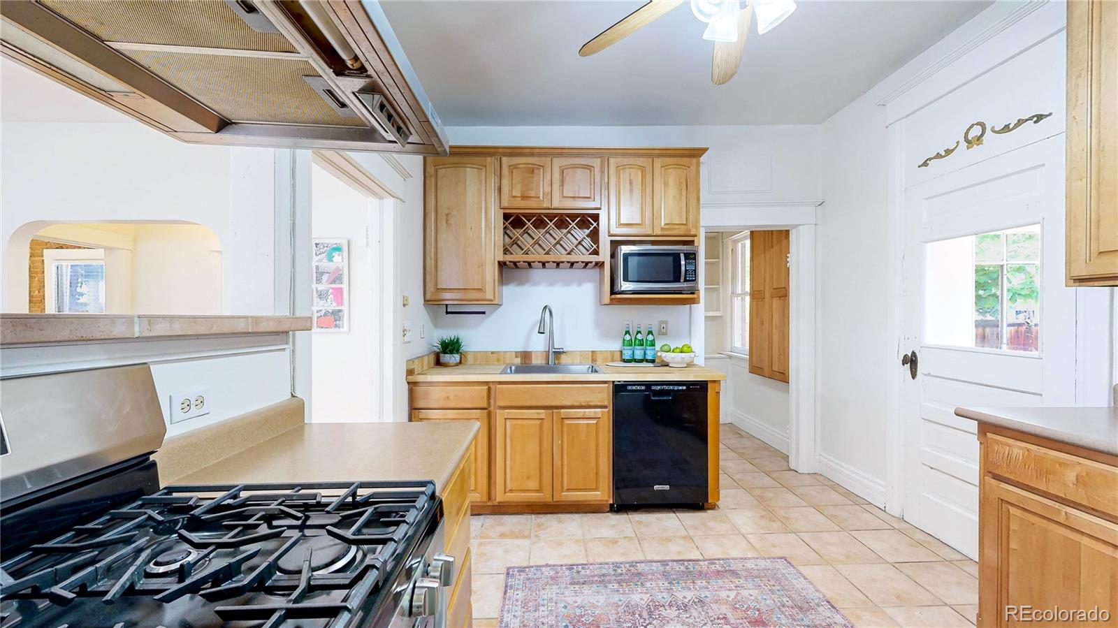 MLS Image #10 for 588 s grant street,denver, Colorado