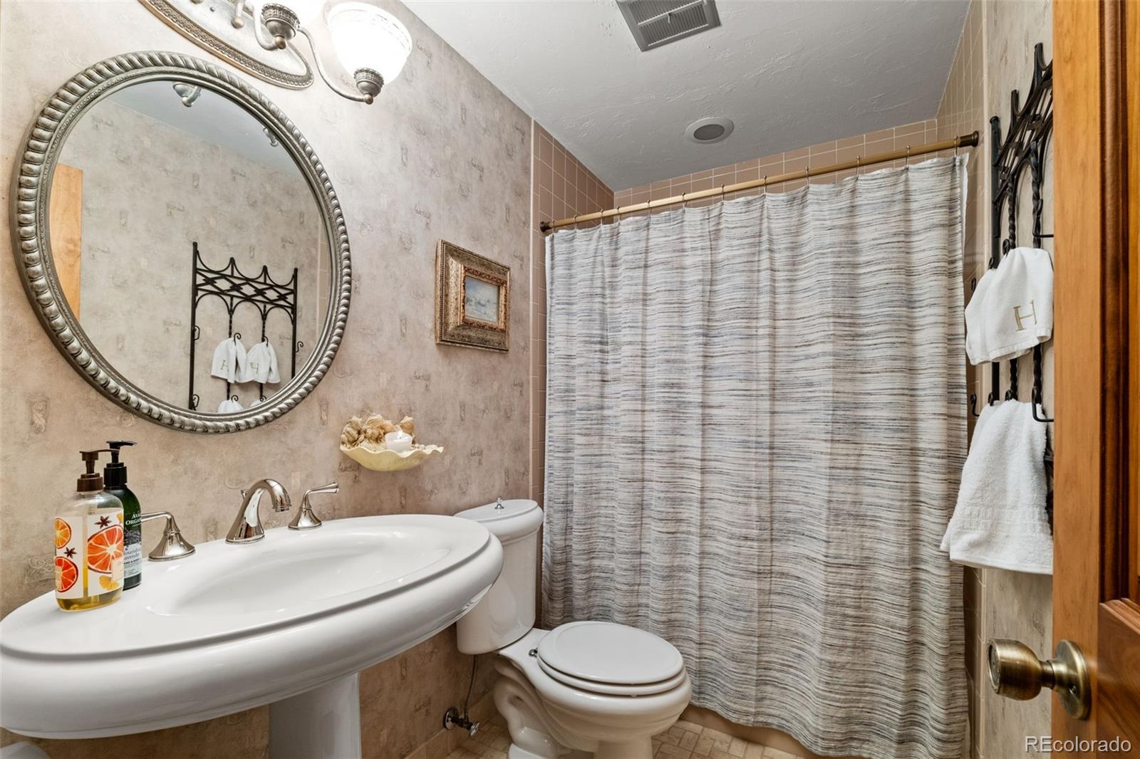 MLS Image #39 for 4407  delaware drive,larkspur, Colorado