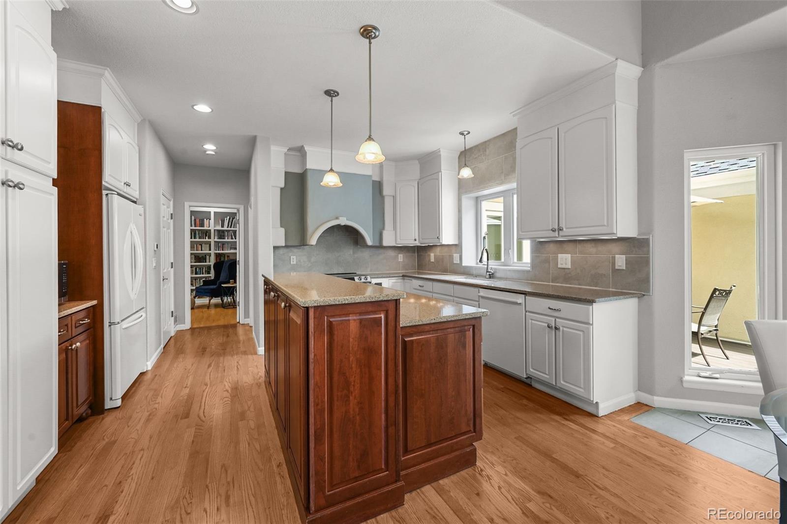 MLS Image #14 for 1564 s uinta way,denver, Colorado