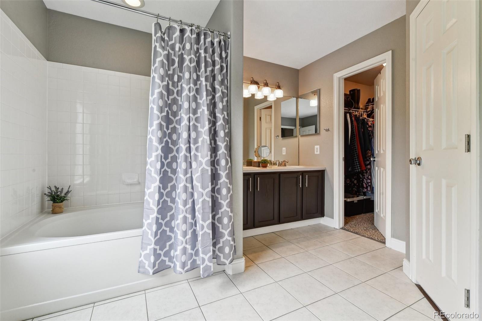 MLS Image #14 for 5656 s sicily court,aurora, Colorado