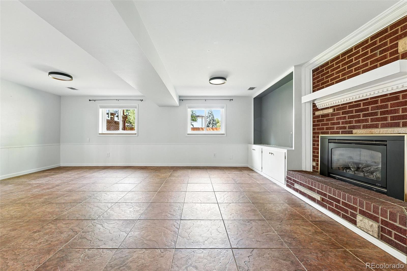 MLS Image #27 for 3608 s newport way,denver, Colorado