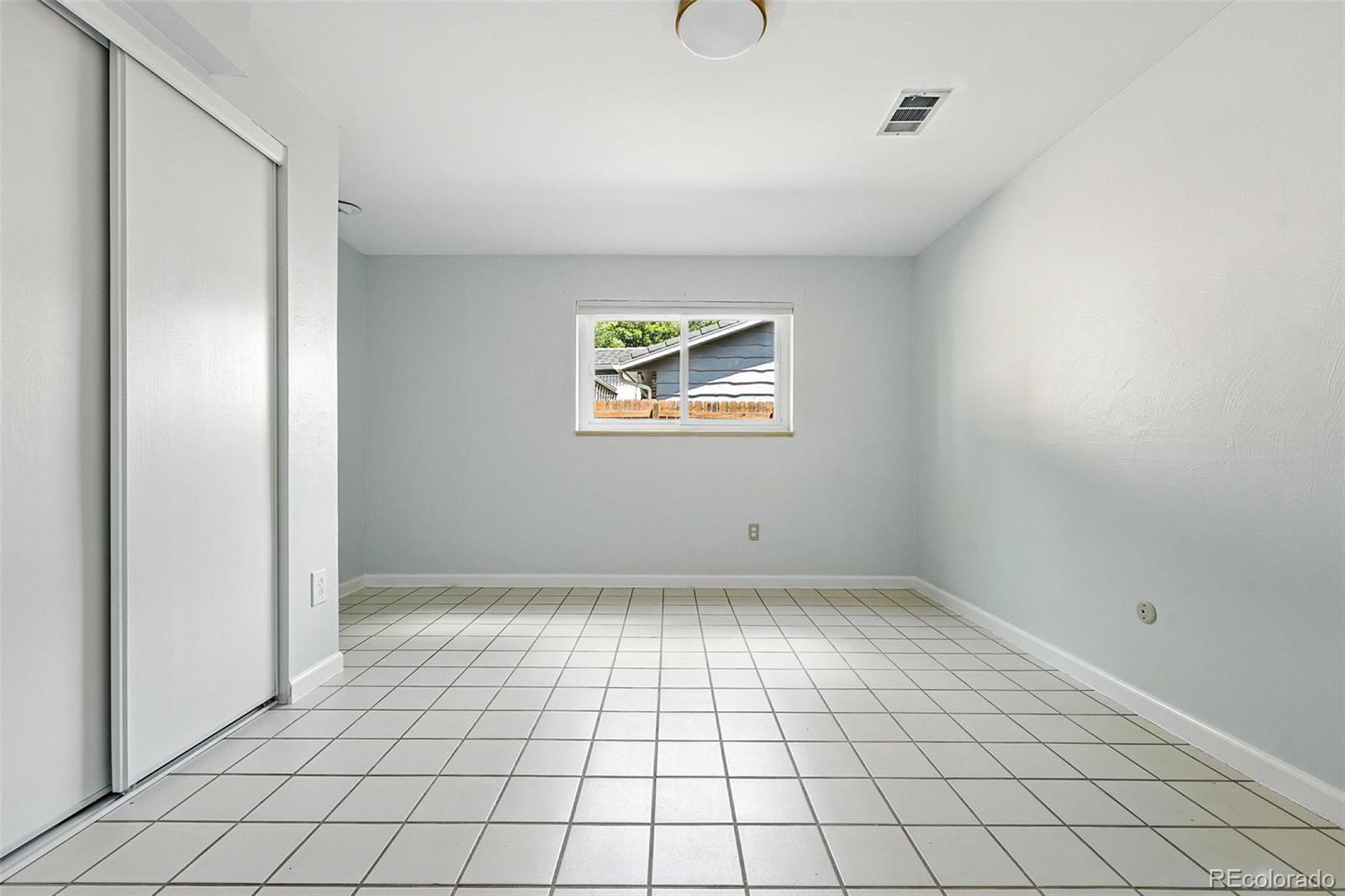MLS Image #29 for 3608 s newport way,denver, Colorado