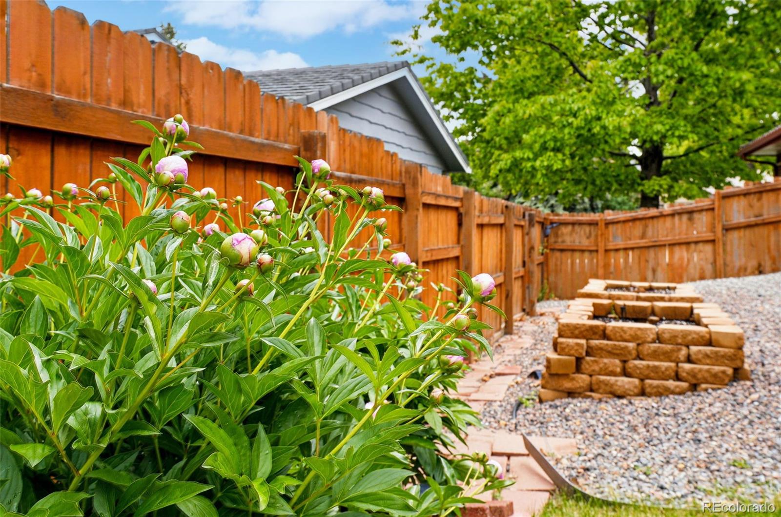 MLS Image #3 for 3608 s newport way,denver, Colorado