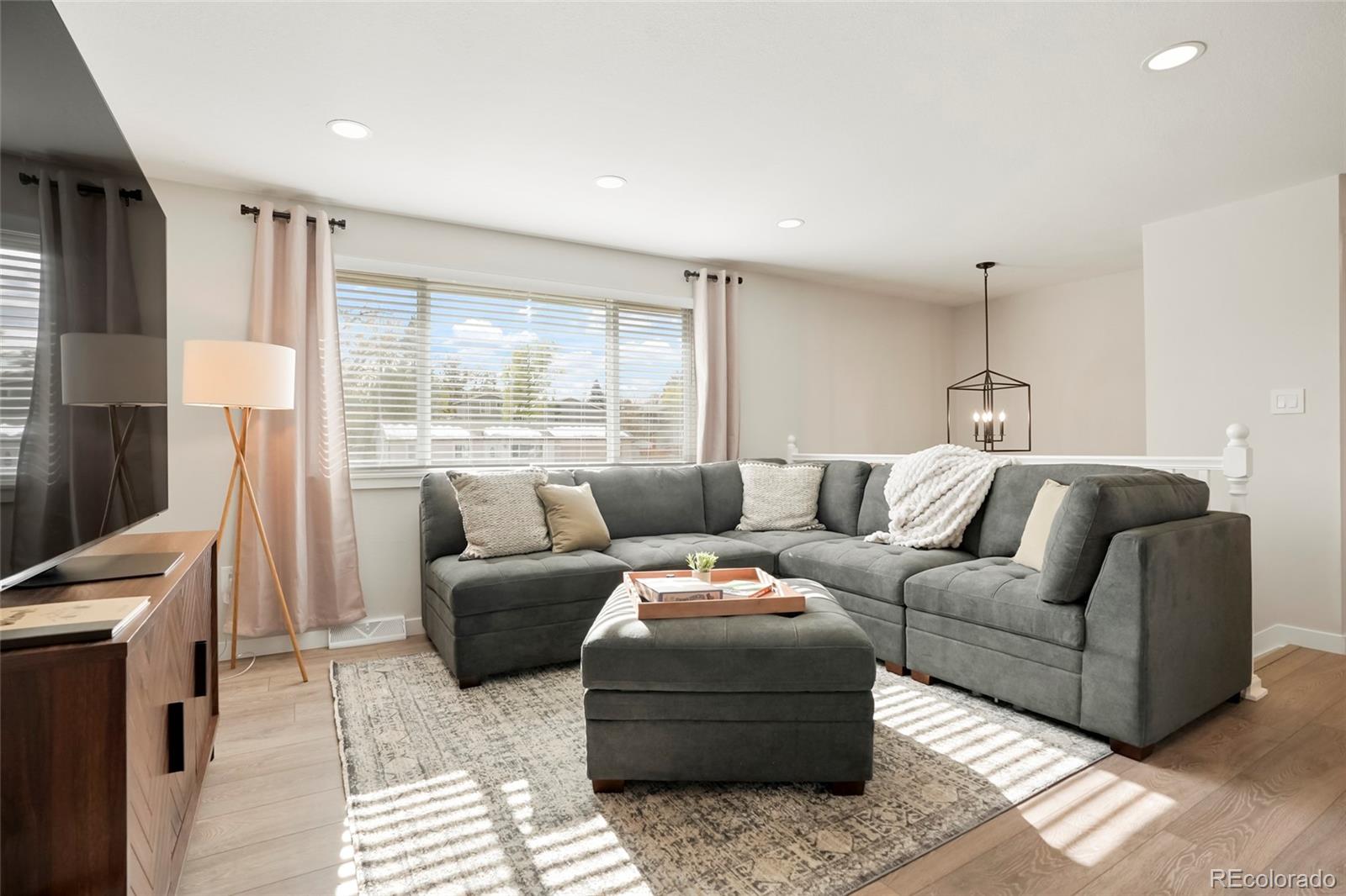 MLS Image #8 for 6163 w 76th avenue,arvada, Colorado