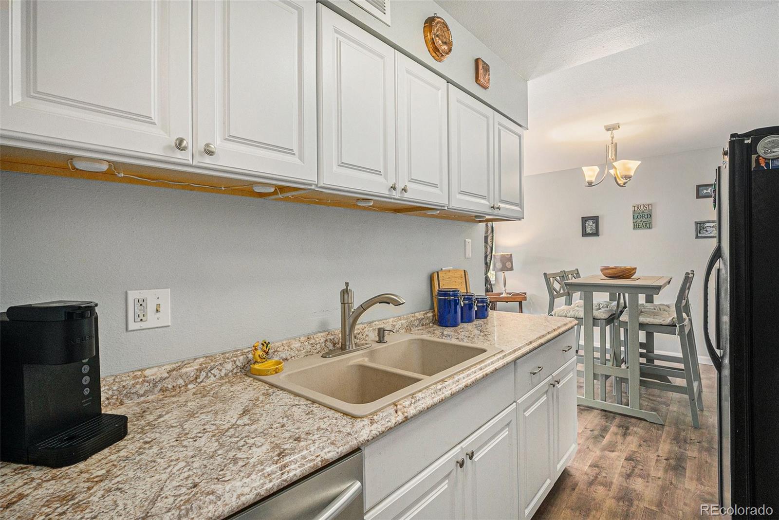 MLS Image #8 for 140 e highline circle,centennial, Colorado