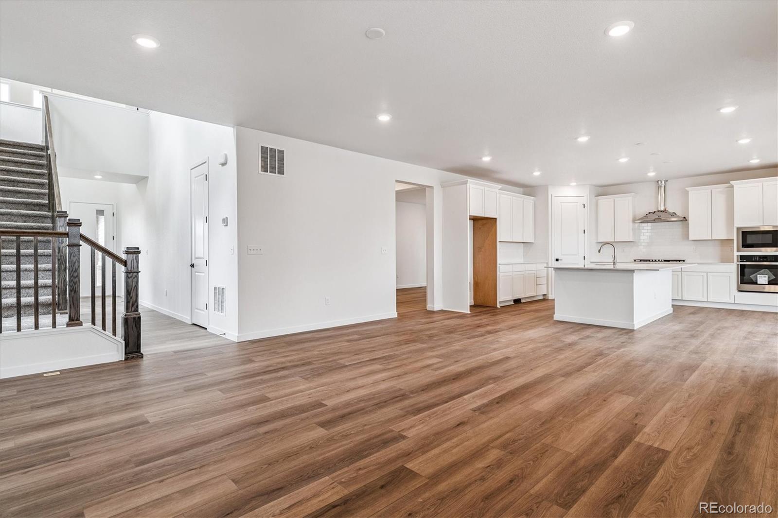 MLS Image #7 for 24950 e 42nd avenue,aurora, Colorado