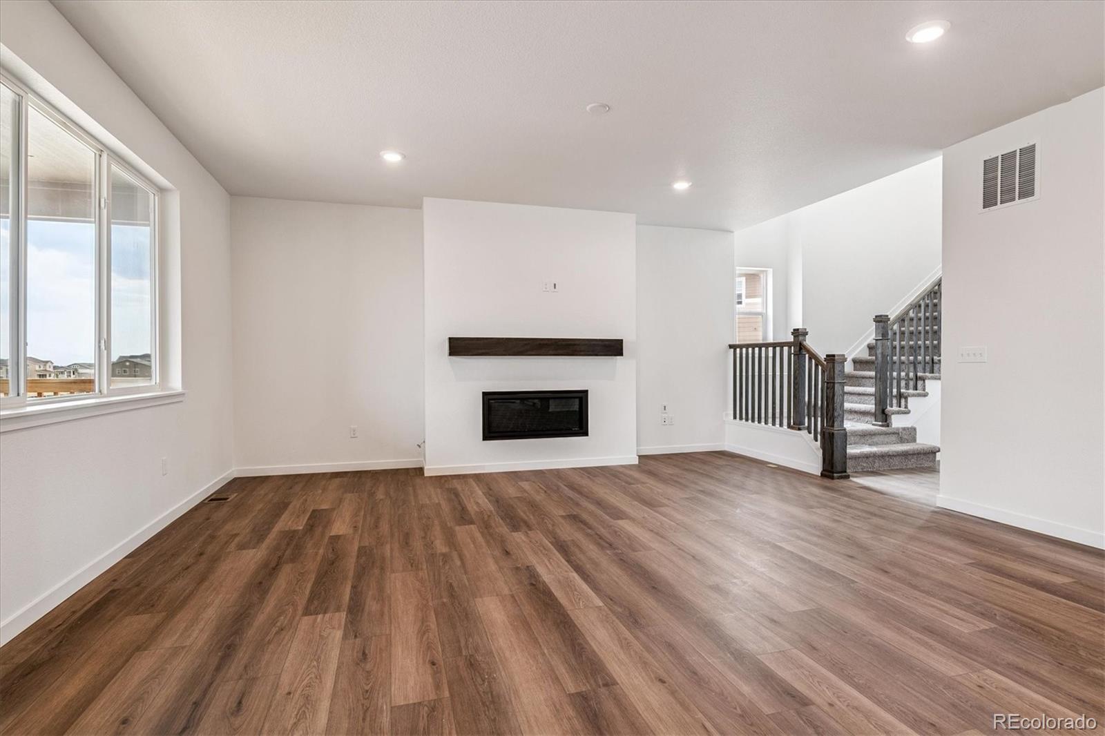MLS Image #8 for 24950 e 42nd avenue,aurora, Colorado