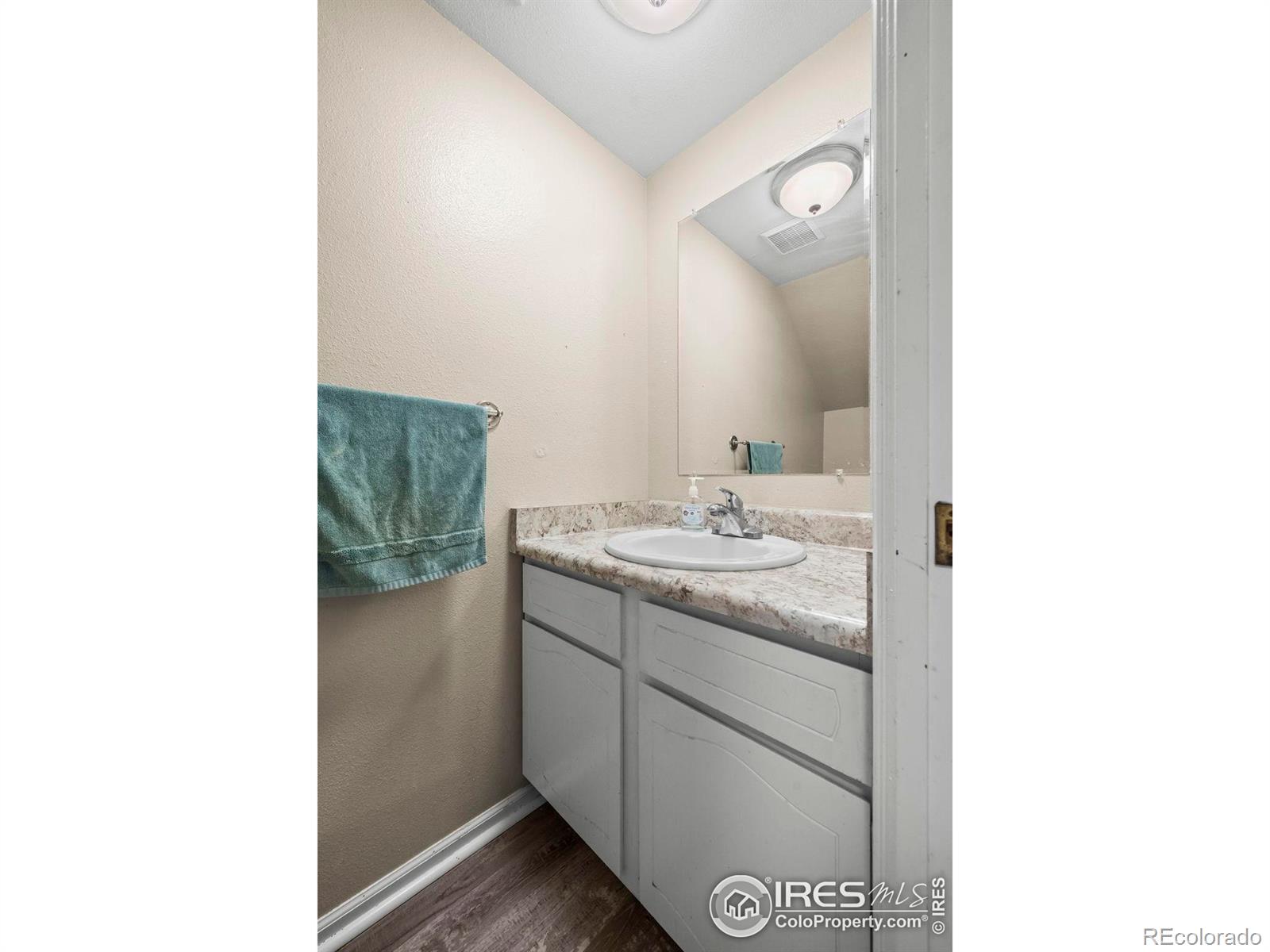 MLS Image #14 for 2840 w 21st street,greeley, Colorado