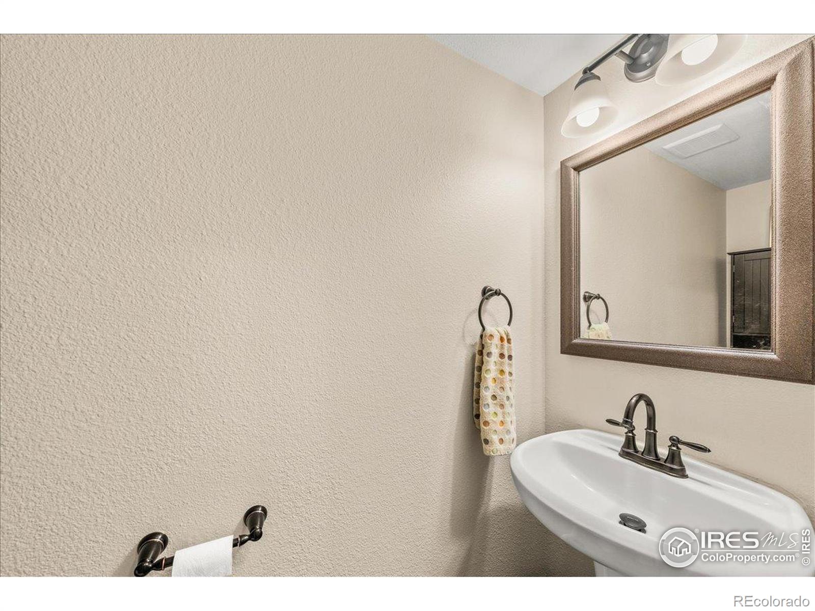 MLS Image #8 for 12545  elm street,thornton, Colorado