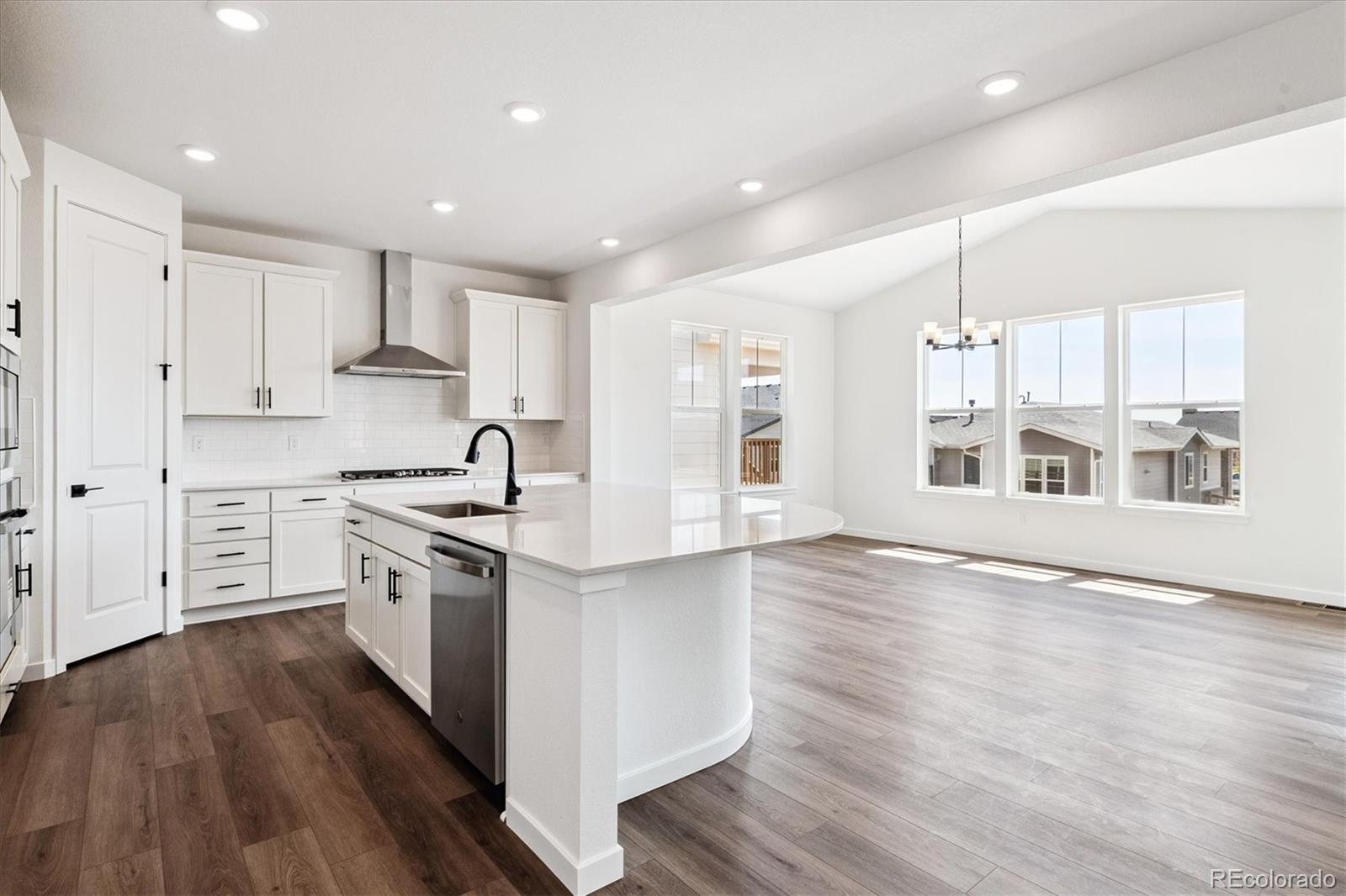 MLS Image #11 for 24990 e 42nd avenue,aurora, Colorado