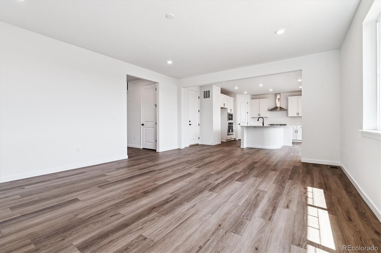 MLS Image #9 for 24990 e 42nd avenue,aurora, Colorado