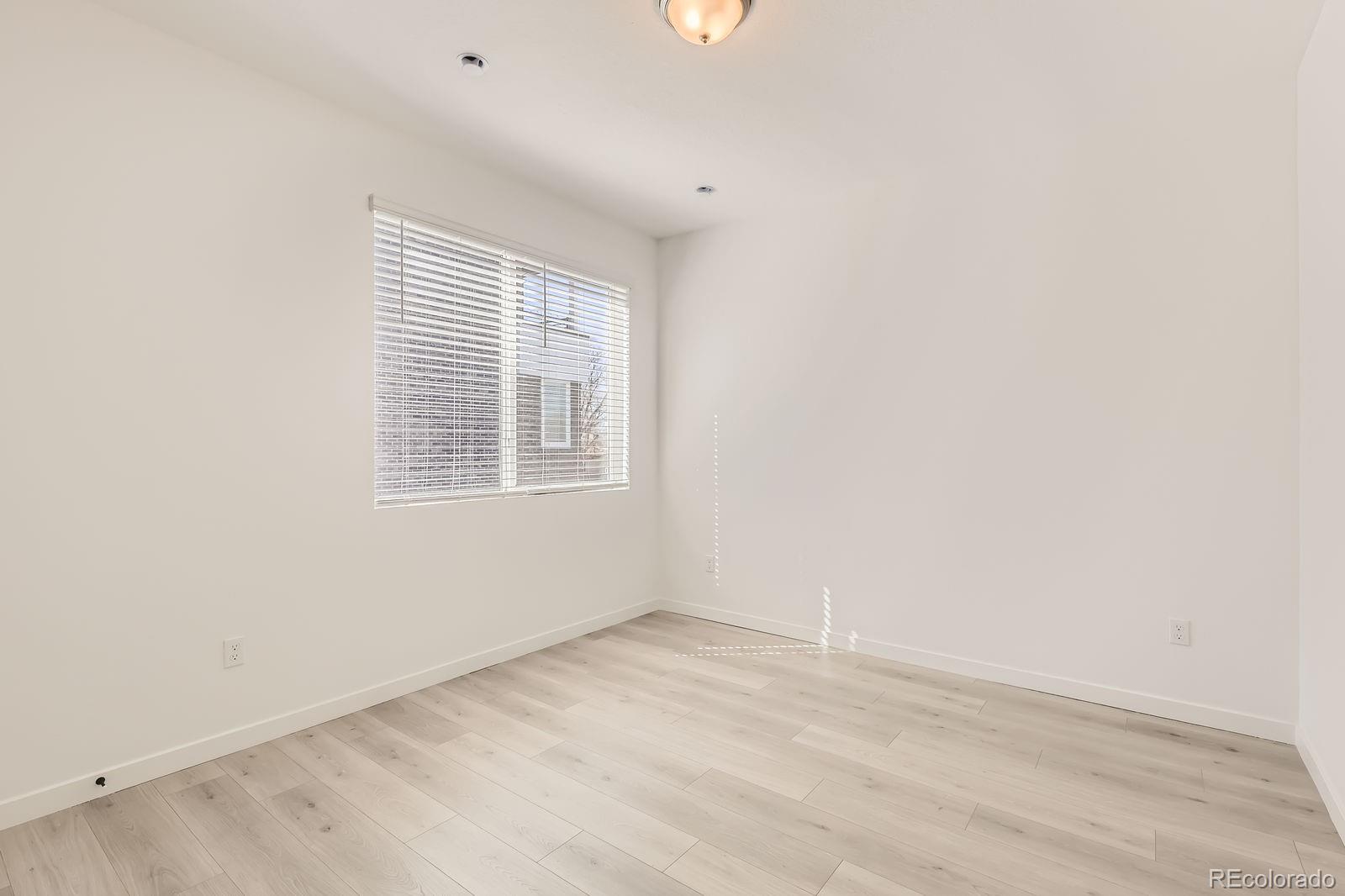 MLS Image #8 for 374 n geneva street,aurora, Colorado