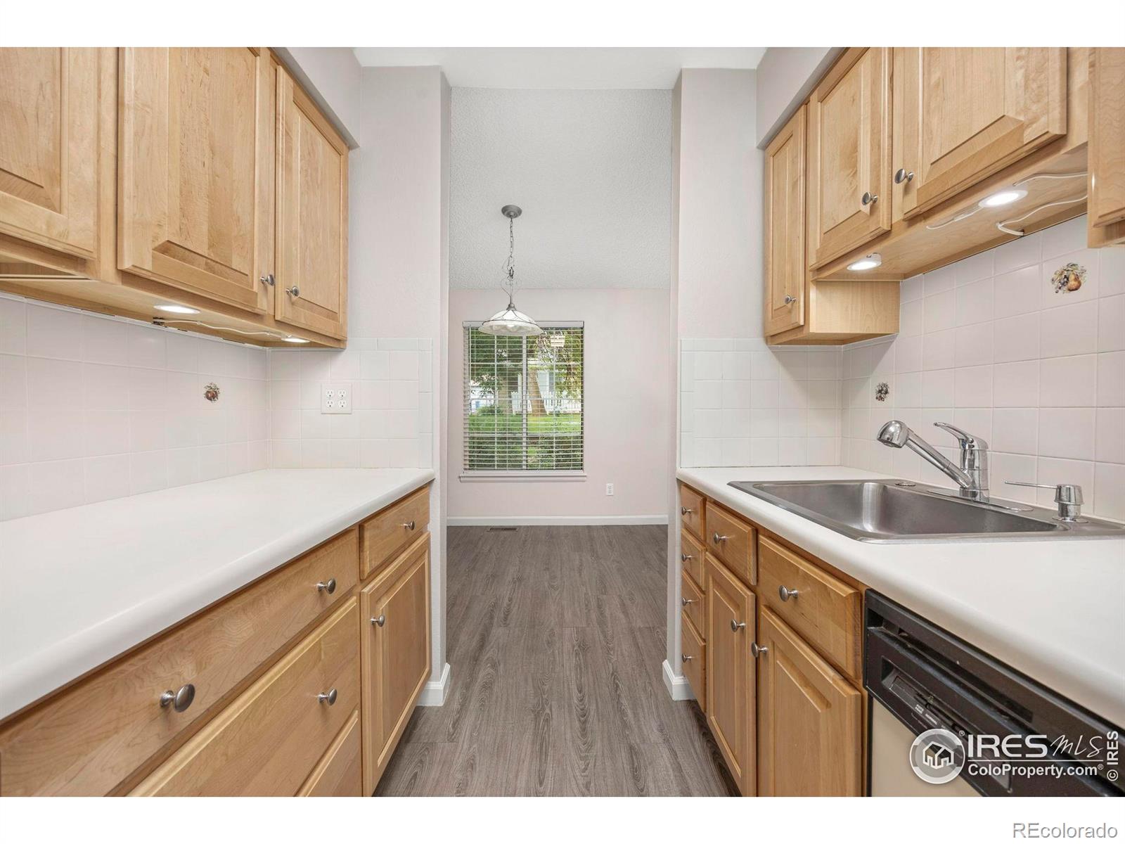 MLS Image #12 for 8423  everett way,arvada, Colorado