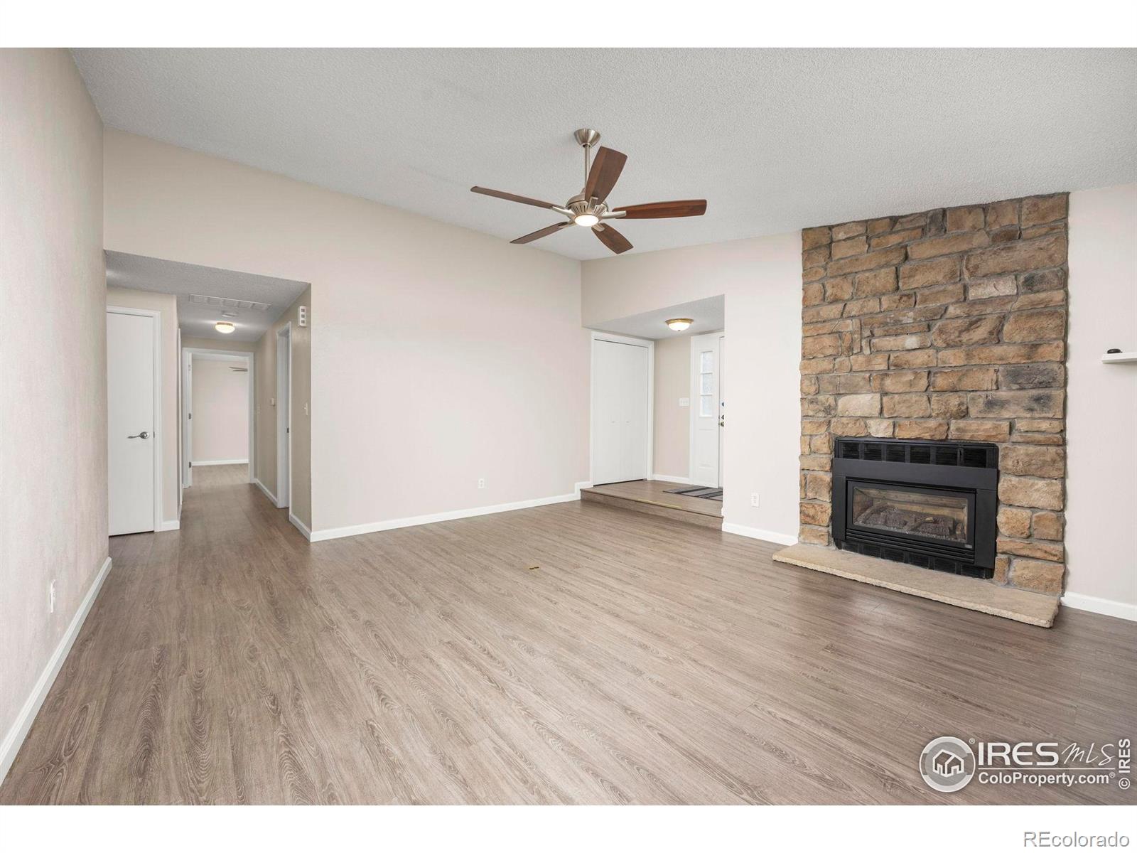MLS Image #5 for 8423  everett way,arvada, Colorado
