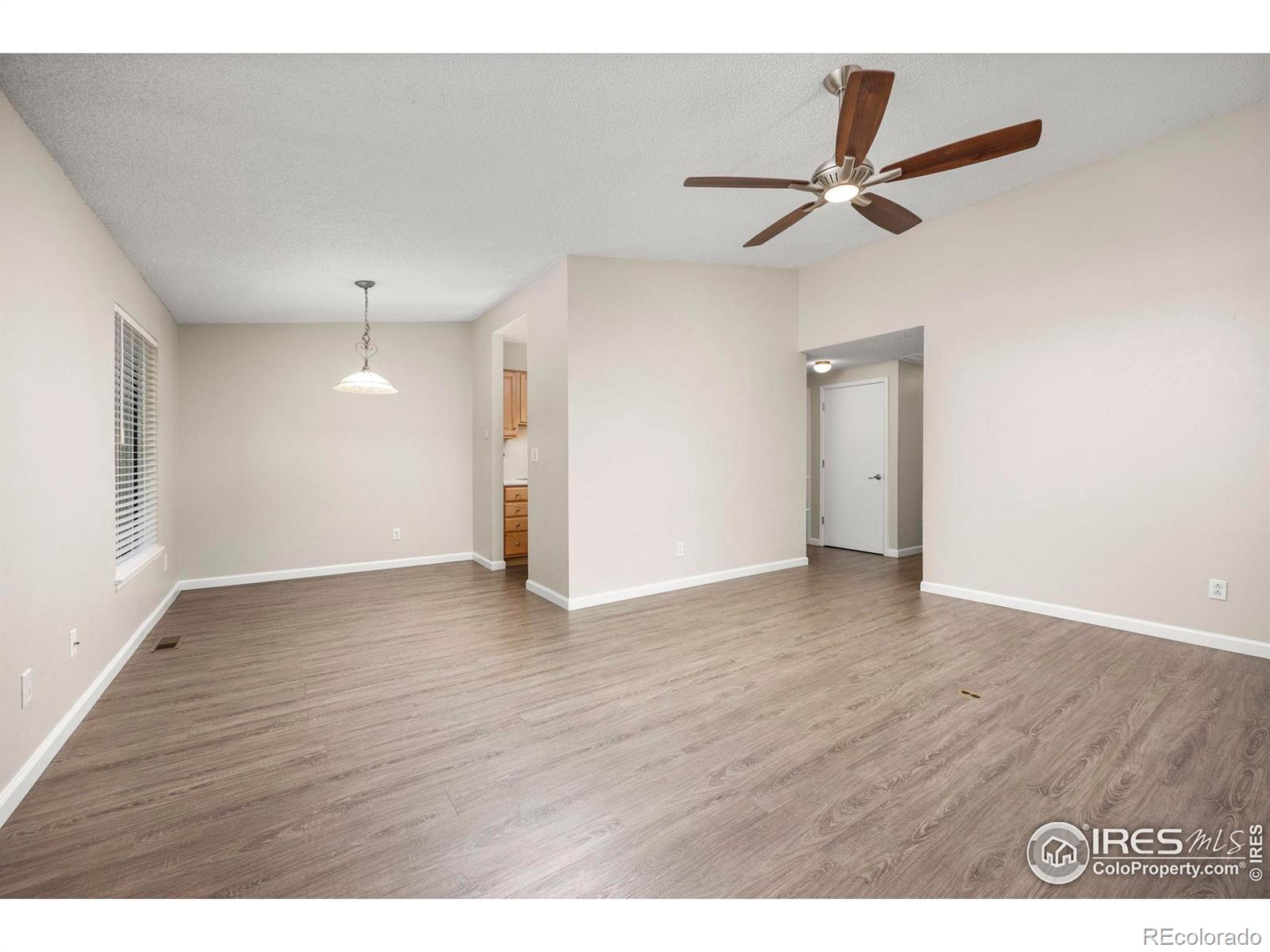MLS Image #9 for 8423  everett way,arvada, Colorado