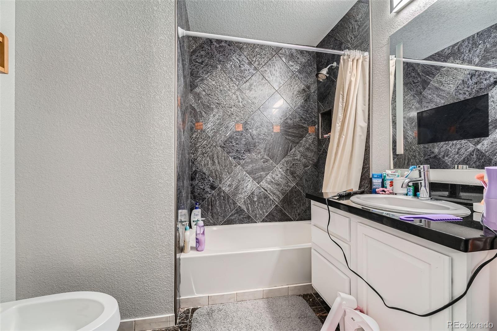 MLS Image #19 for 6526 s killarney court,aurora, Colorado