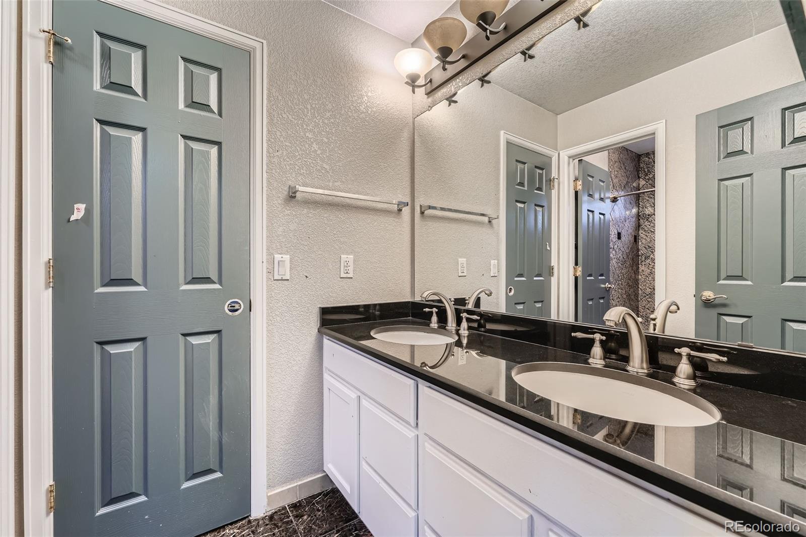 MLS Image #20 for 6526 s killarney court,aurora, Colorado