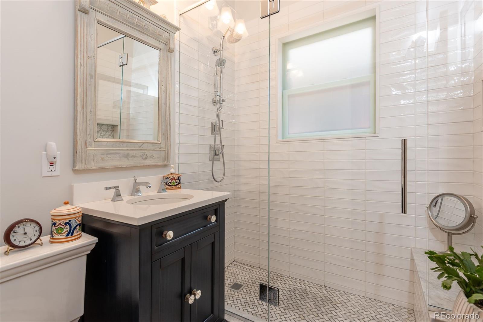 MLS Image #16 for 669 s washington street,denver, Colorado