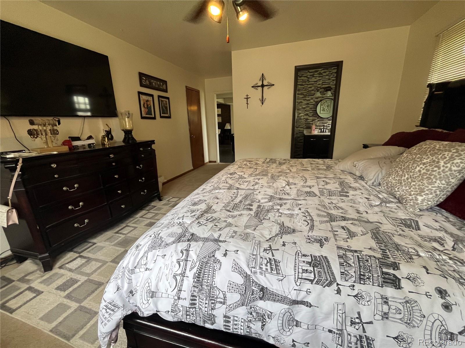 MLS Image #15 for 344  cherry street,burlington, Colorado