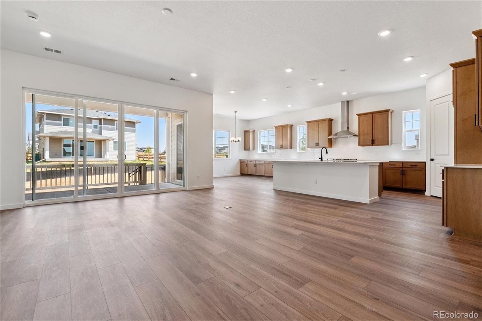 MLS Image #11 for 24791 e 38th avenue,aurora, Colorado