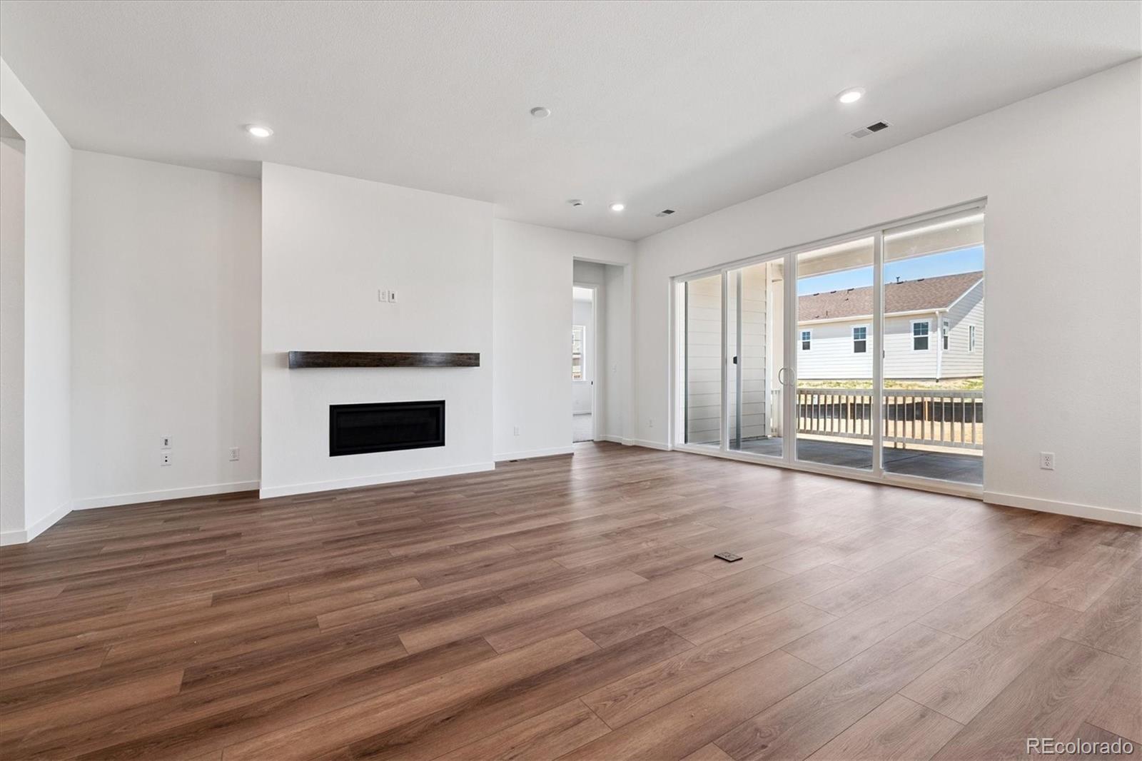 MLS Image #12 for 24791 e 38th avenue,aurora, Colorado
