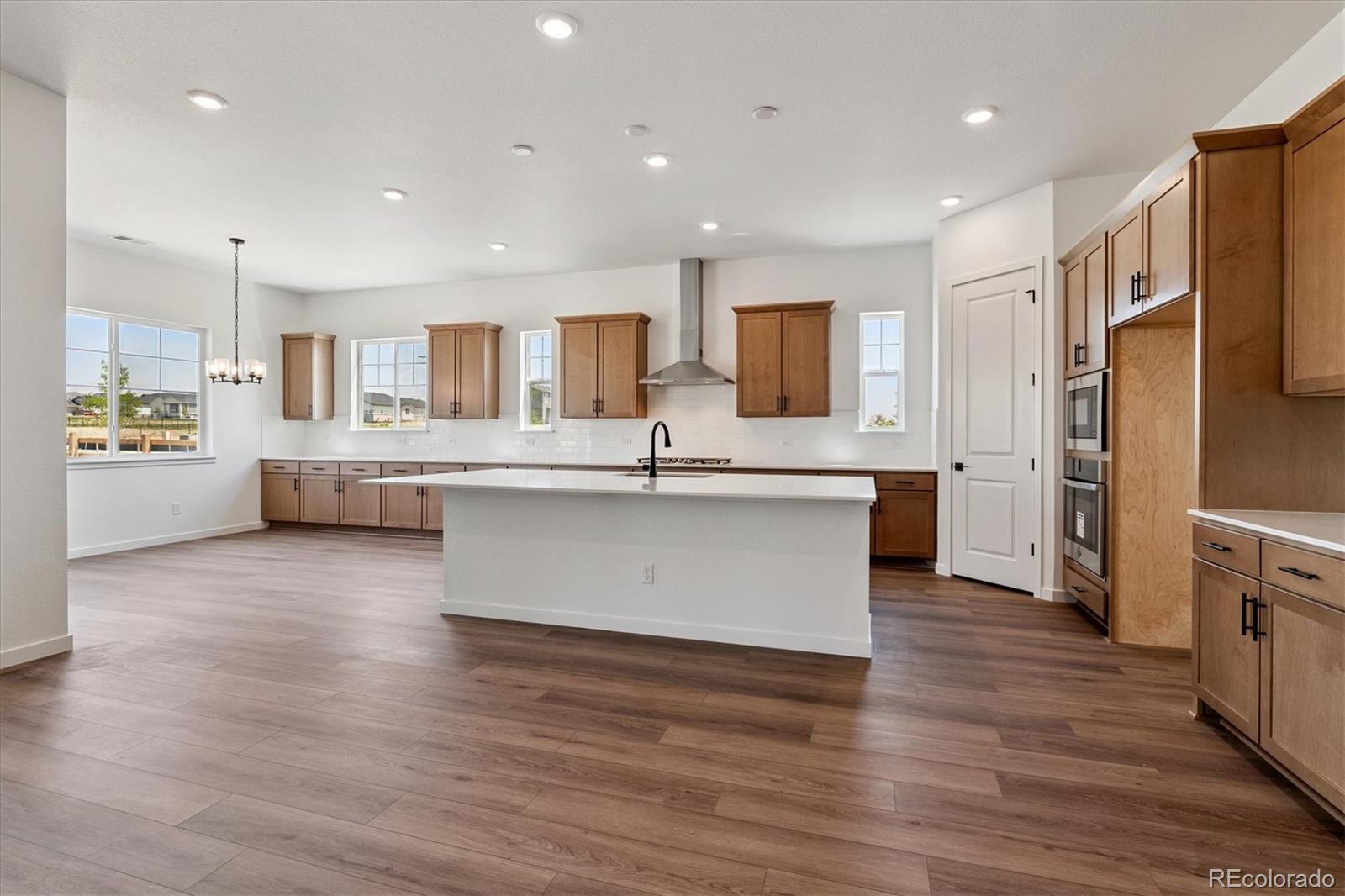 MLS Image #15 for 24791 e 38th avenue,aurora, Colorado