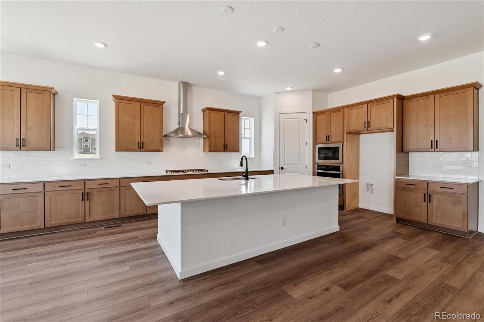MLS Image #16 for 24791 e 38th avenue,aurora, Colorado