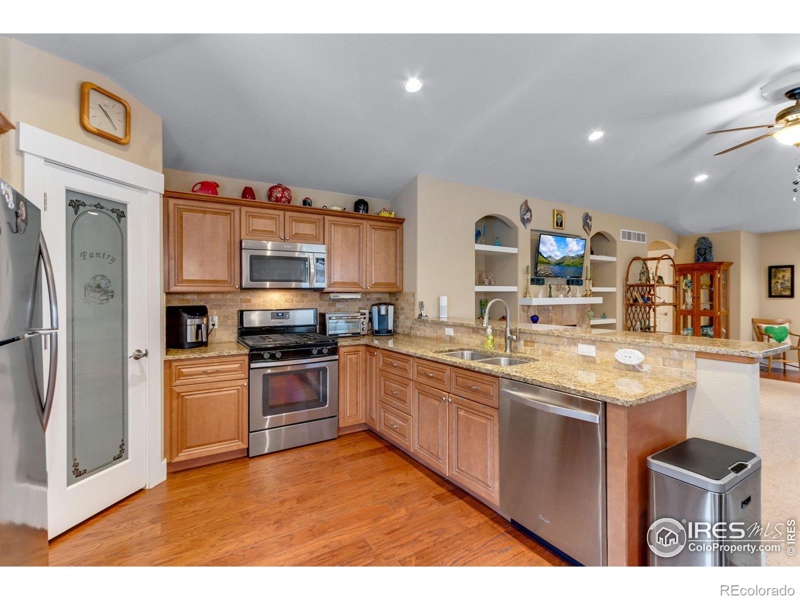 MLS Image #11 for 2126  friar tuck court,fort collins, Colorado