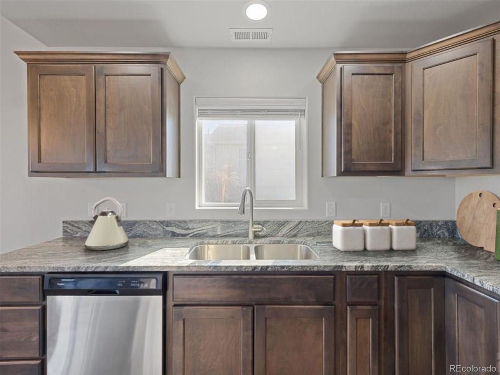 MLS Image #4 for 37  bonaza drive,pueblo west, Colorado