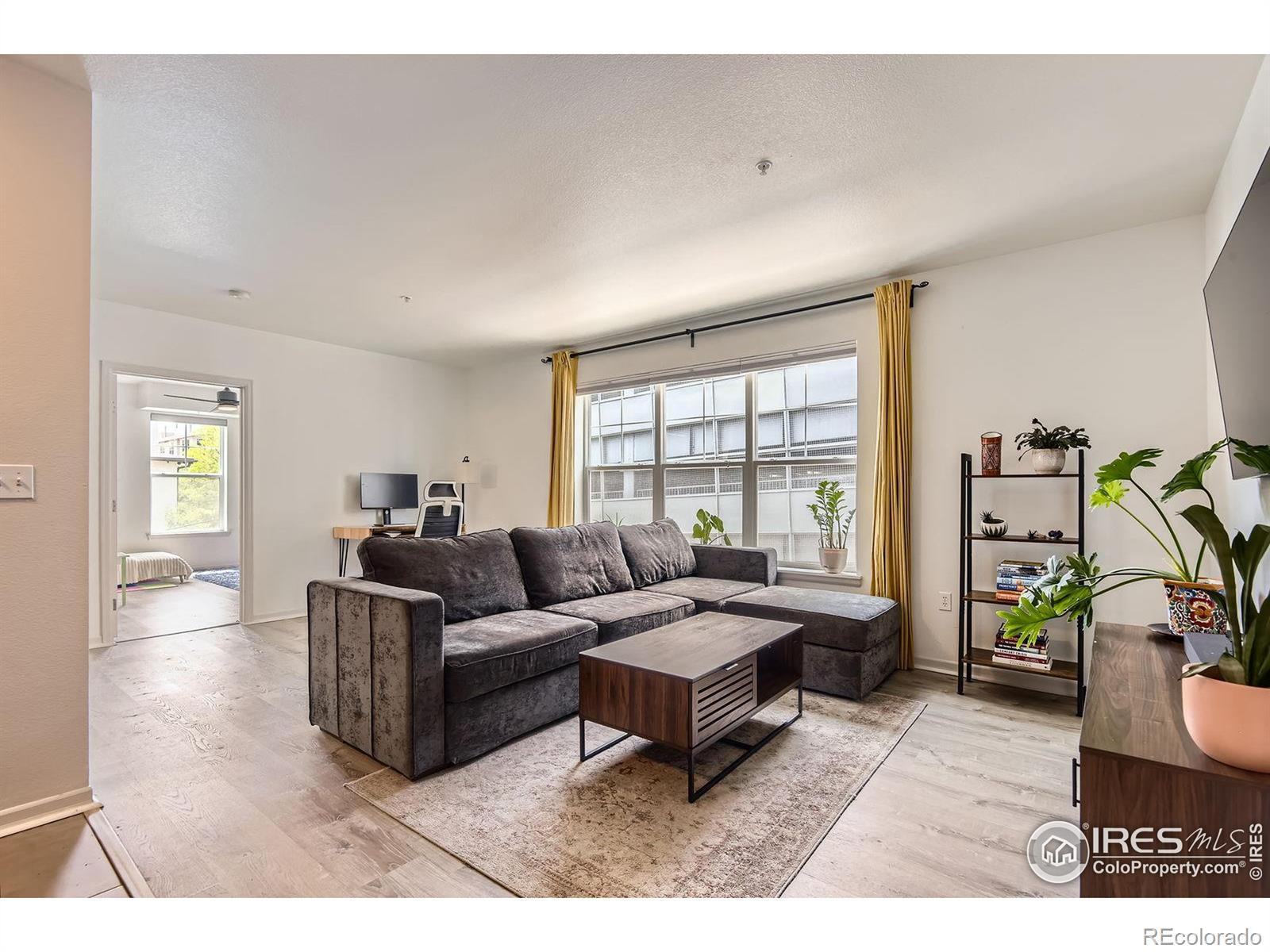 MLS Image #9 for 1623  saint paul street,denver, Colorado