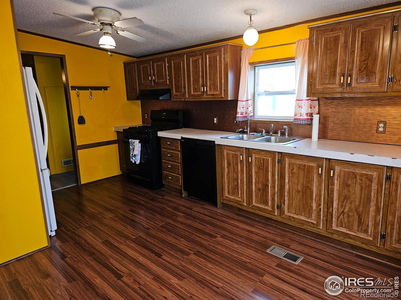 MLS Image #6 for 1912  fillmore street,sterling, Colorado