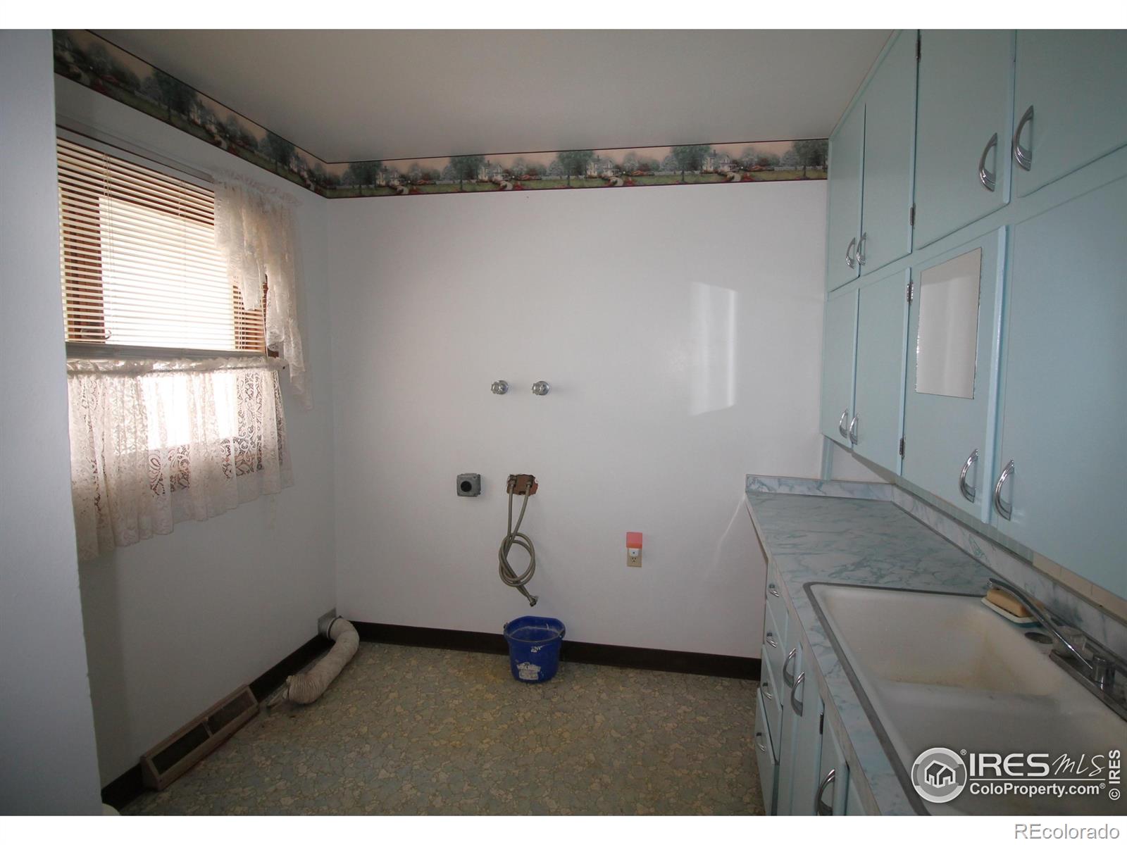 MLS Image #14 for 29508  county road 65 ,iliff, Colorado