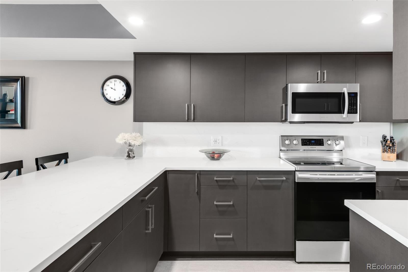 MLS Image #9 for 5955 e 10th avenue,denver, Colorado