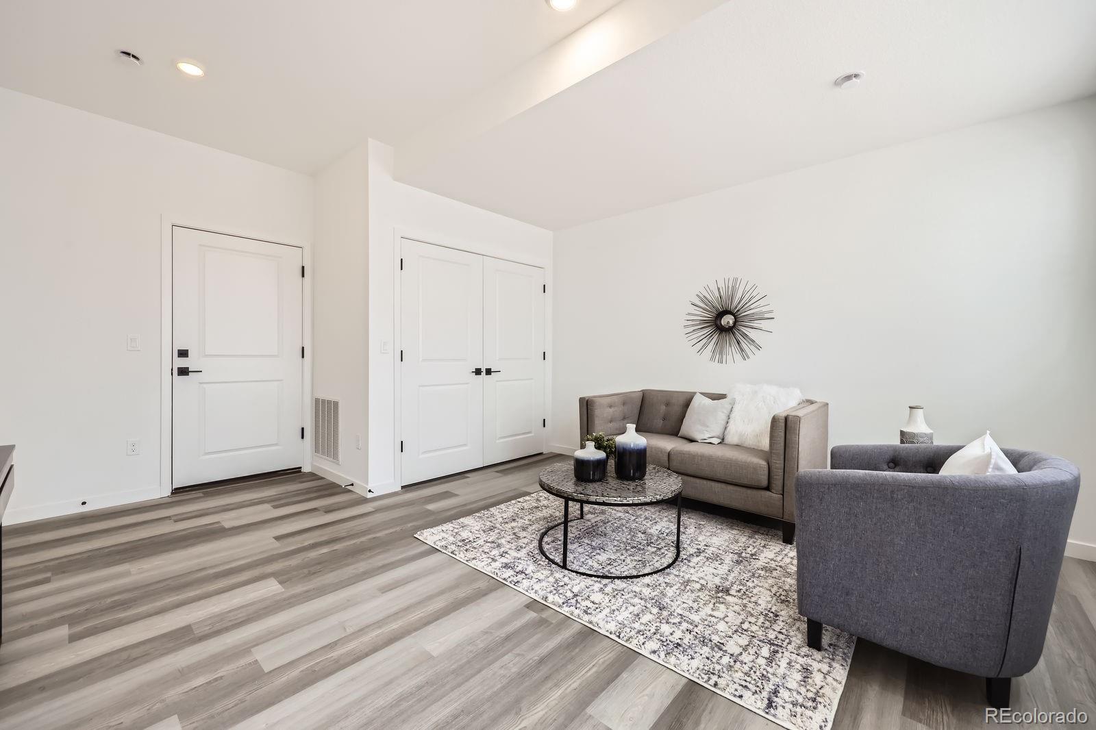 MLS Image #13 for 348 n geneva street,aurora, Colorado