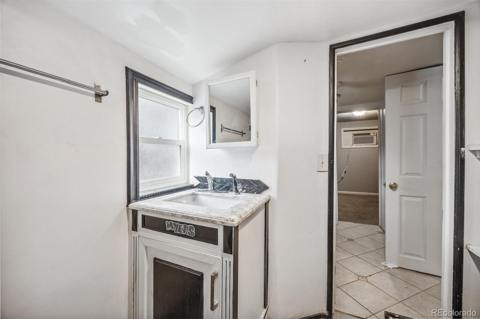 MLS Image #13 for 530 s quitman street,denver, Colorado