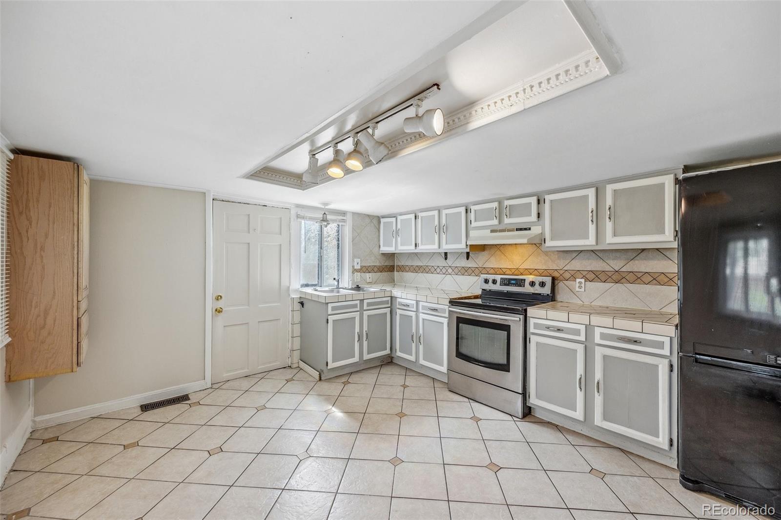 MLS Image #7 for 530 s quitman street,denver, Colorado