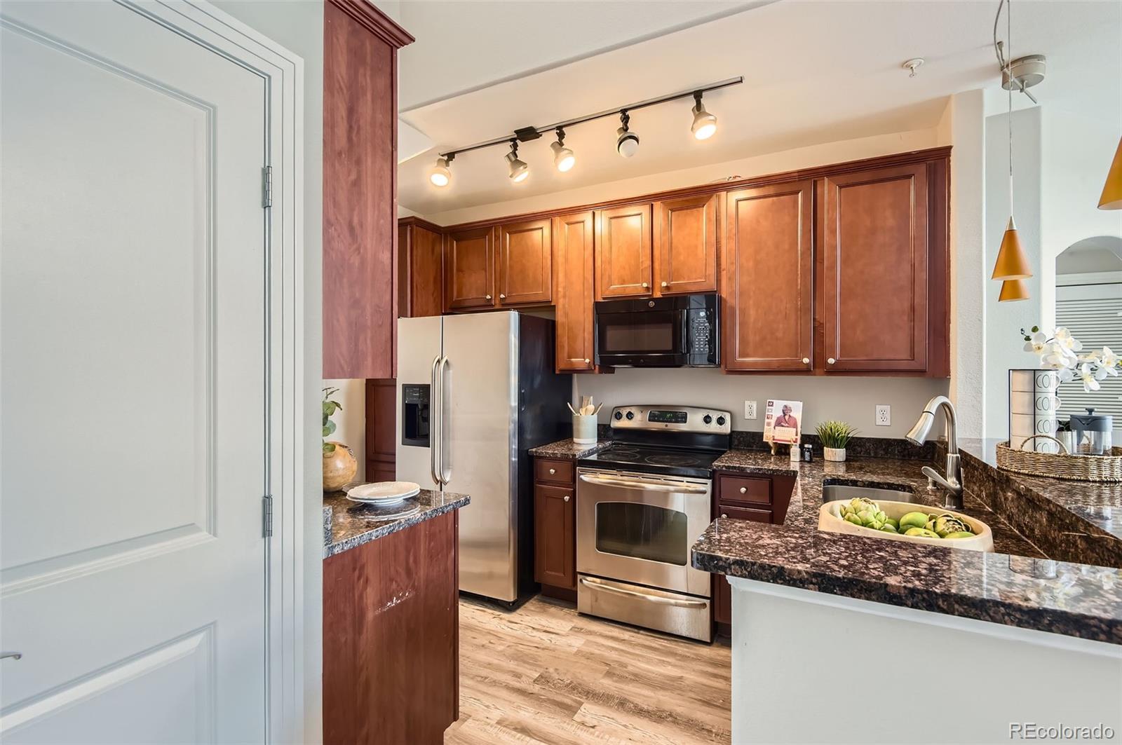MLS Image #9 for 9019 e panorama circle,englewood, Colorado