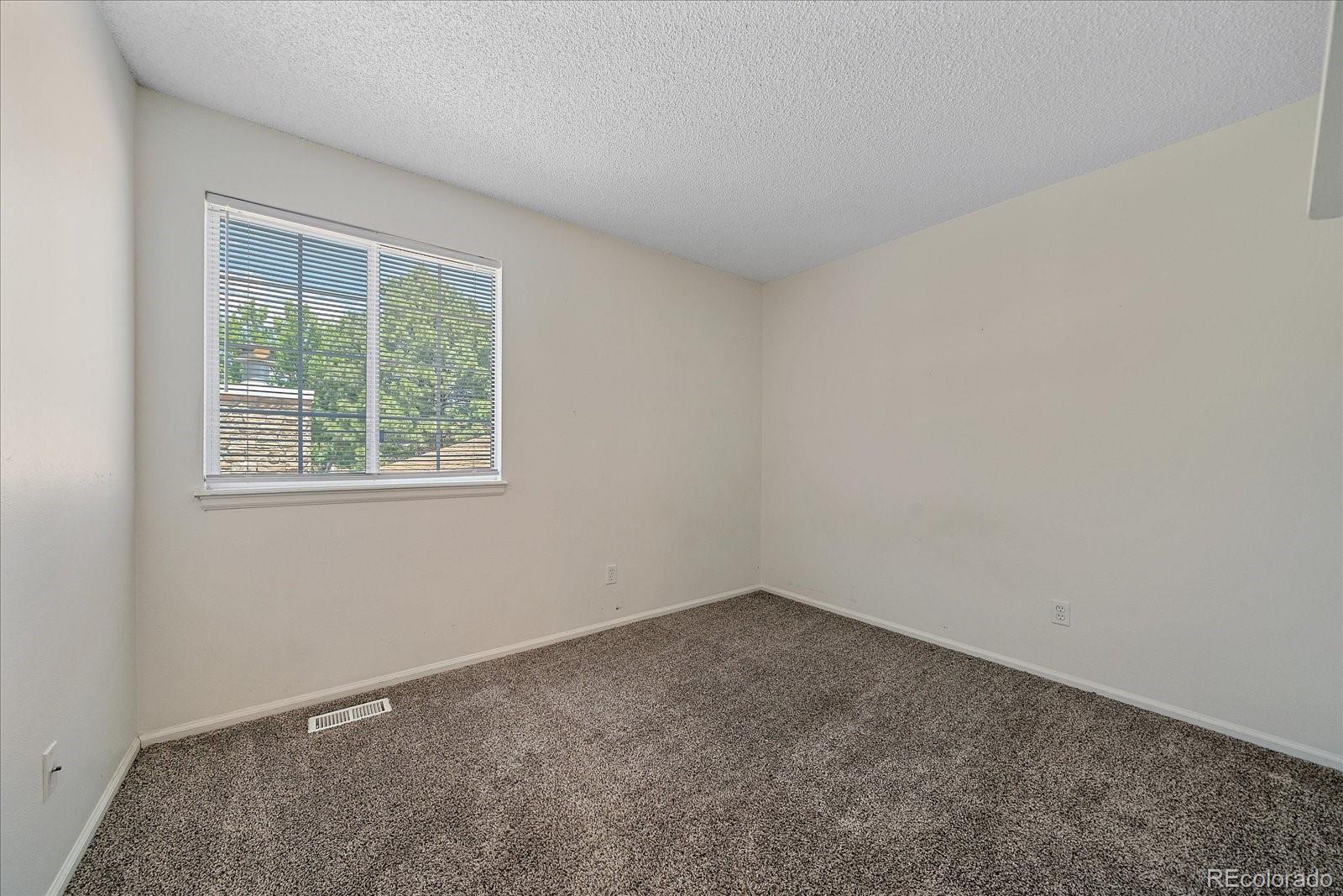 MLS Image #16 for 8438  everett way,arvada, Colorado