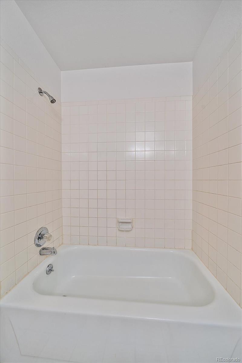 MLS Image #18 for 8438  everett way,arvada, Colorado