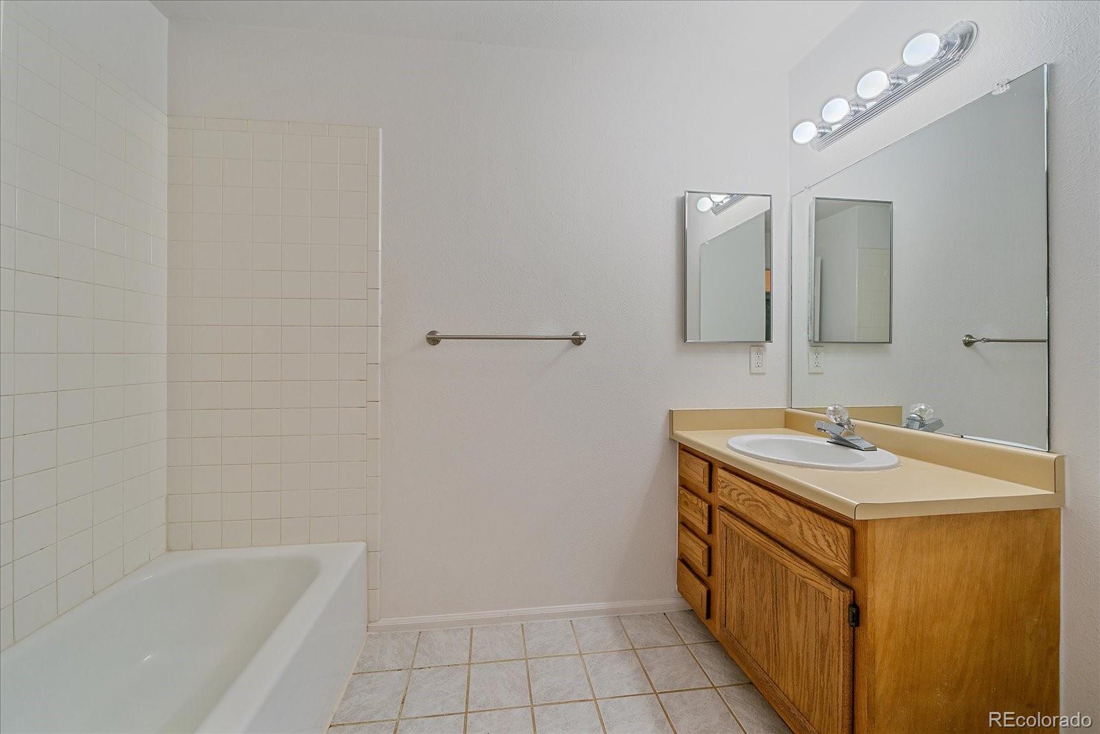 MLS Image #19 for 8438  everett way,arvada, Colorado