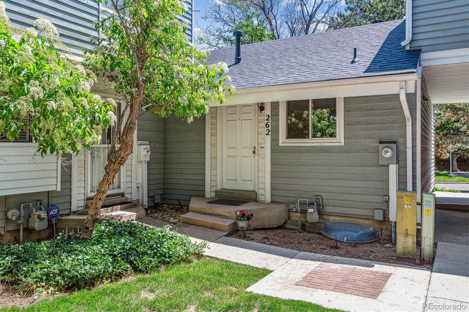MLS Image #2 for 262 s nome street,aurora, Colorado